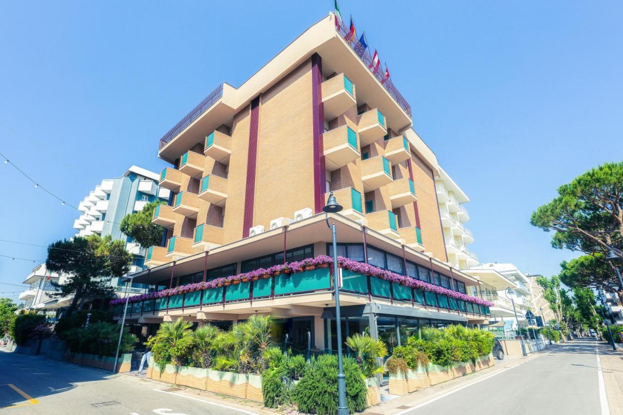 Hotel Nevada بيلاريا-إيجيا مارينا المظهر الخارجي الصورة