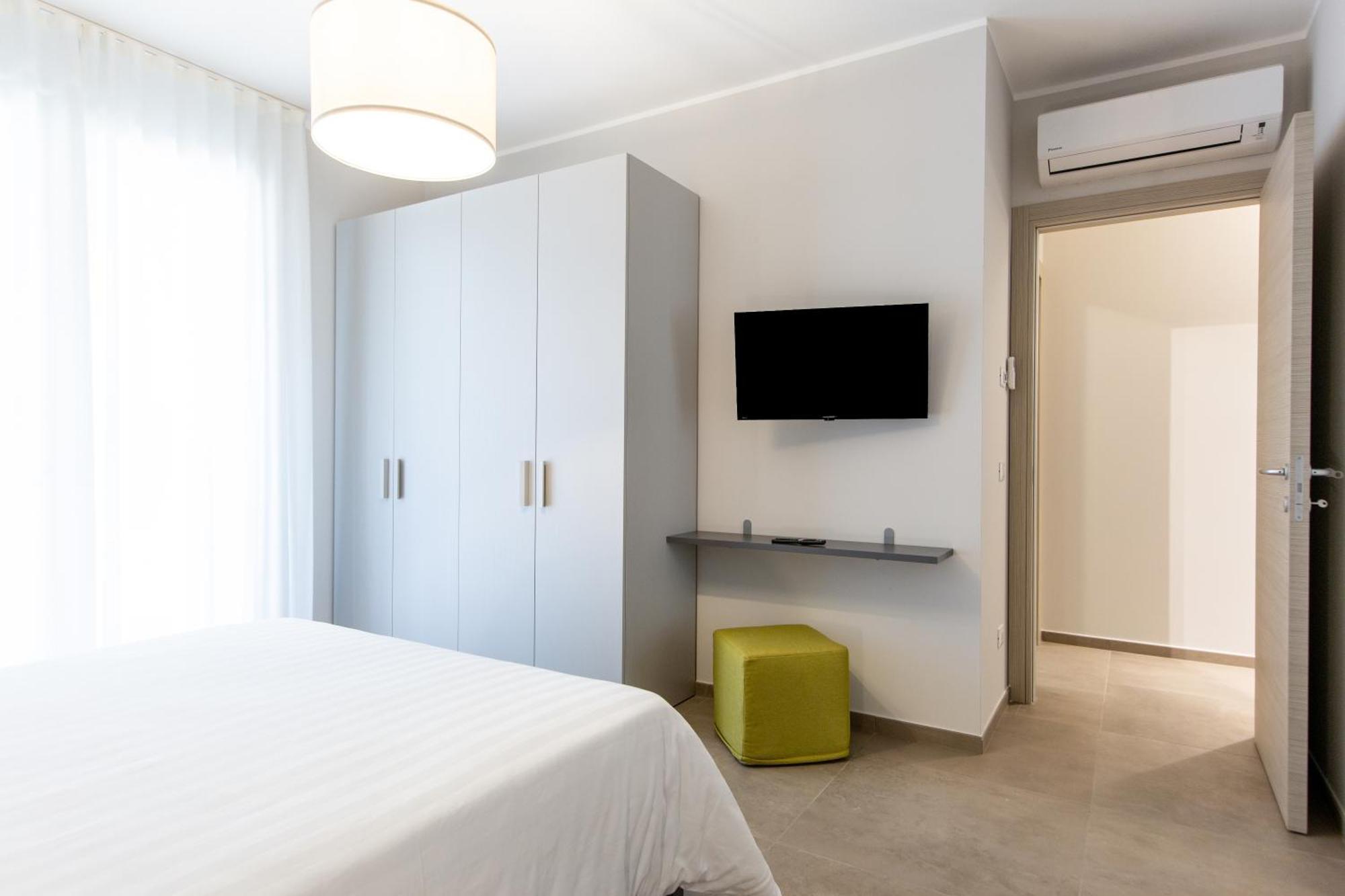Hotel Nevada بيلاريا-إيجيا مارينا المظهر الخارجي الصورة