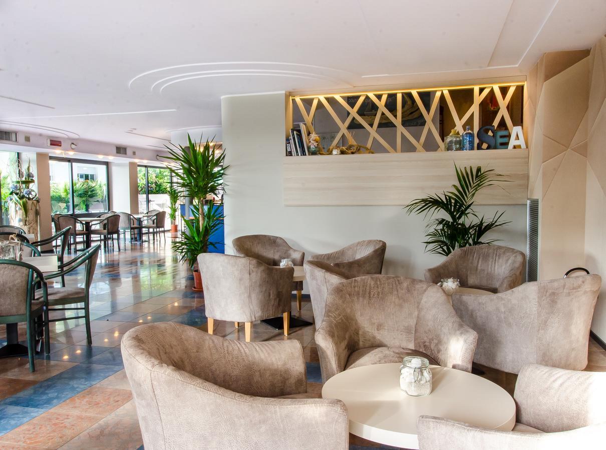 Hotel Nevada بيلاريا-إيجيا مارينا المظهر الخارجي الصورة