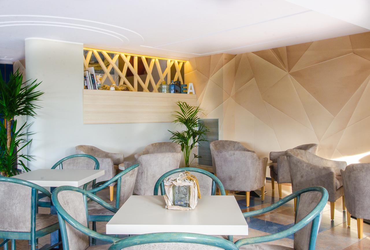 Hotel Nevada بيلاريا-إيجيا مارينا المظهر الخارجي الصورة
