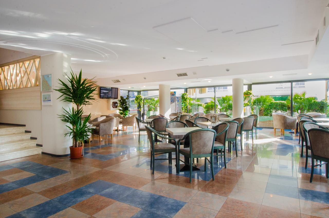 Hotel Nevada بيلاريا-إيجيا مارينا المظهر الخارجي الصورة