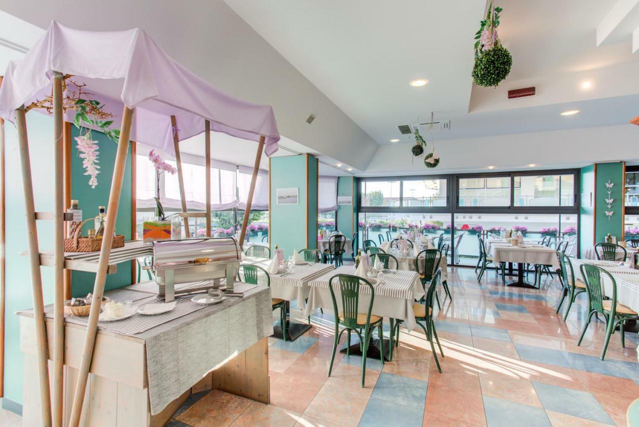 Hotel Nevada بيلاريا-إيجيا مارينا المظهر الخارجي الصورة